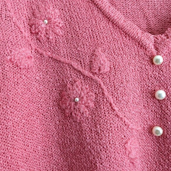 Vintage Perspective Pink pearl floral top - Picture 4 of 7